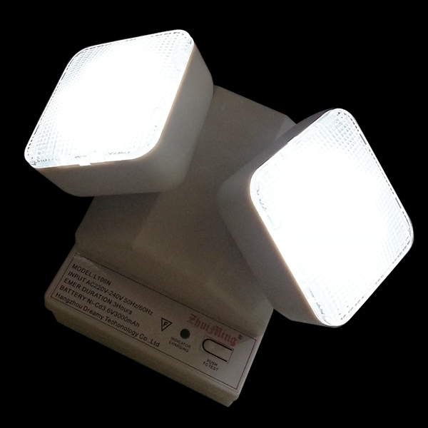 6W Projecteur LED d'urgence double 6500K Batterie Ni-Cd 3.6V 3.0Ah Boîtier PC IP20