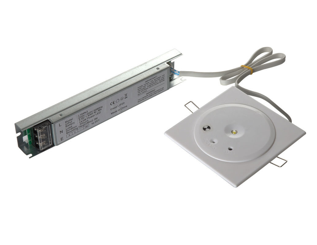 Éclairage d'urgence de plafond en retrait à LED IP20 non entretenu avec batterie de secours Signe de sortie incendie 220V L104N-3